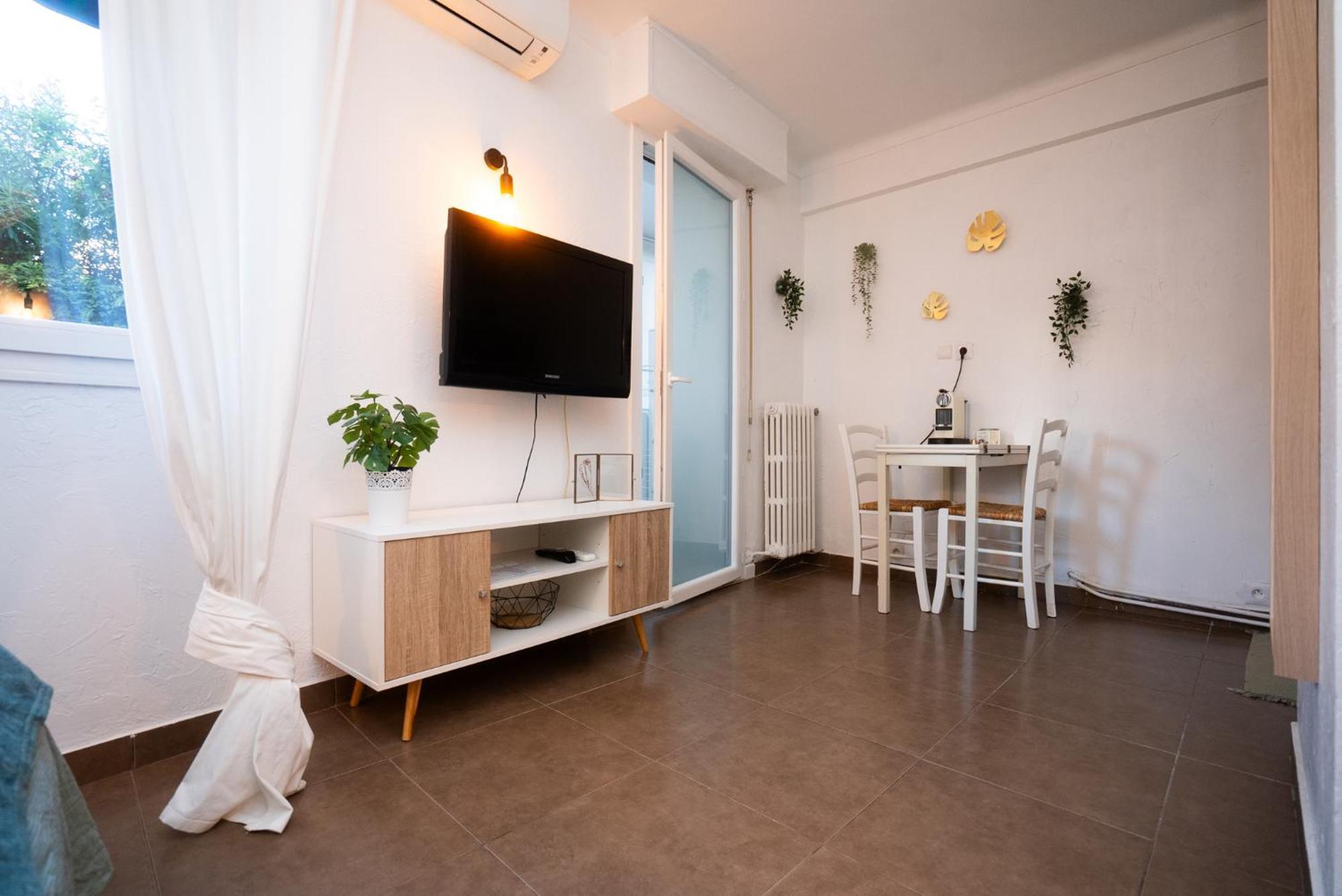 앙티브 Location Studio Avec Loggia 아파트 외부 사진